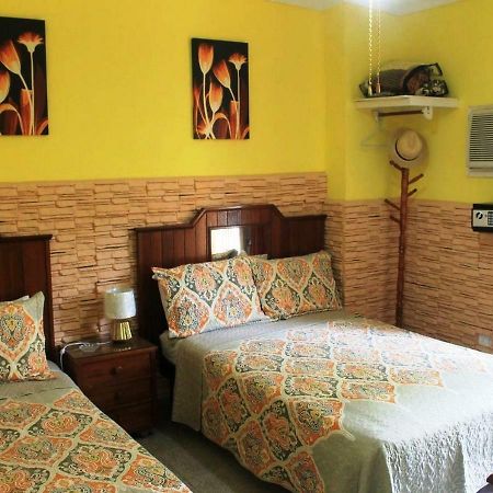 Hostal Yolanda Habana Vieja Гавана Экстерьер фото